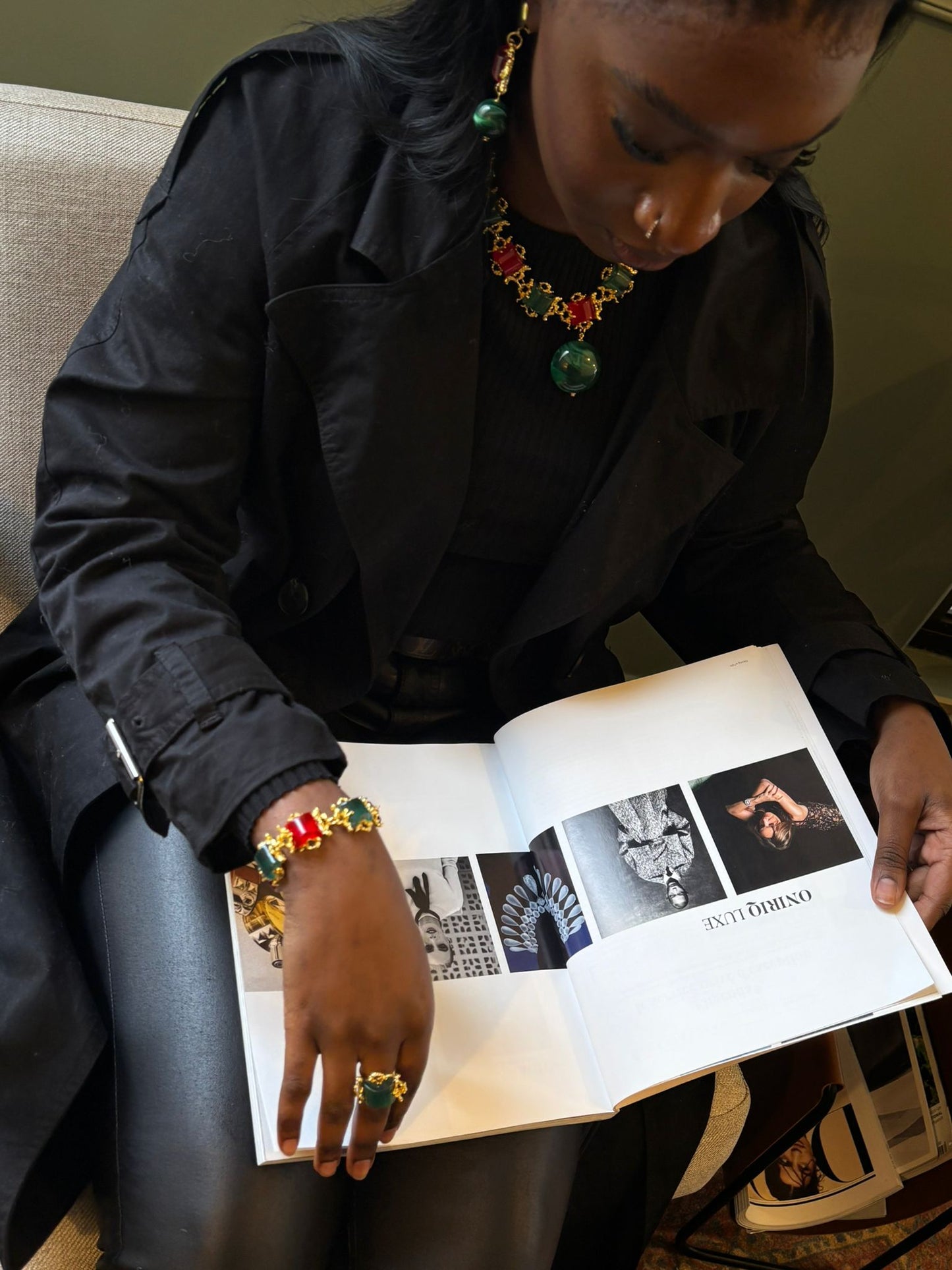 Parure vert et rouge