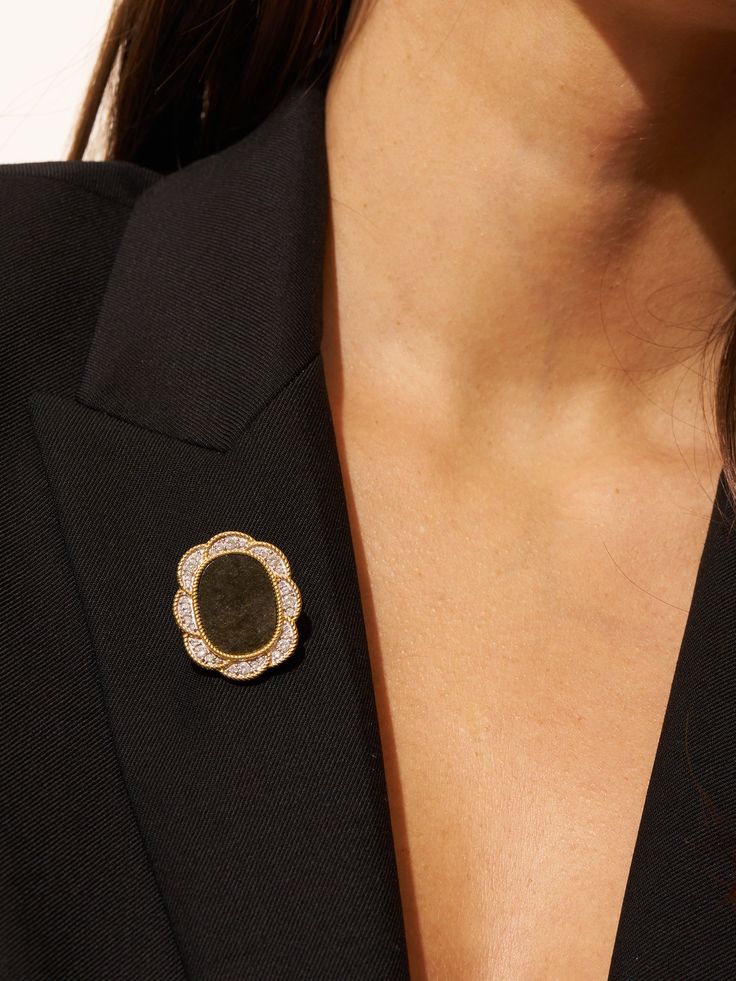 Broche